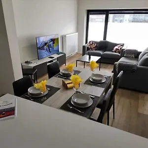 Laurina's Cove Ostende