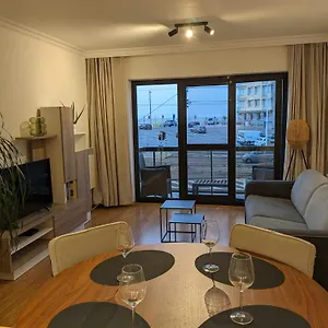 Vista Linda, Vlak Bij Zeedijk En , Ostende Belgien