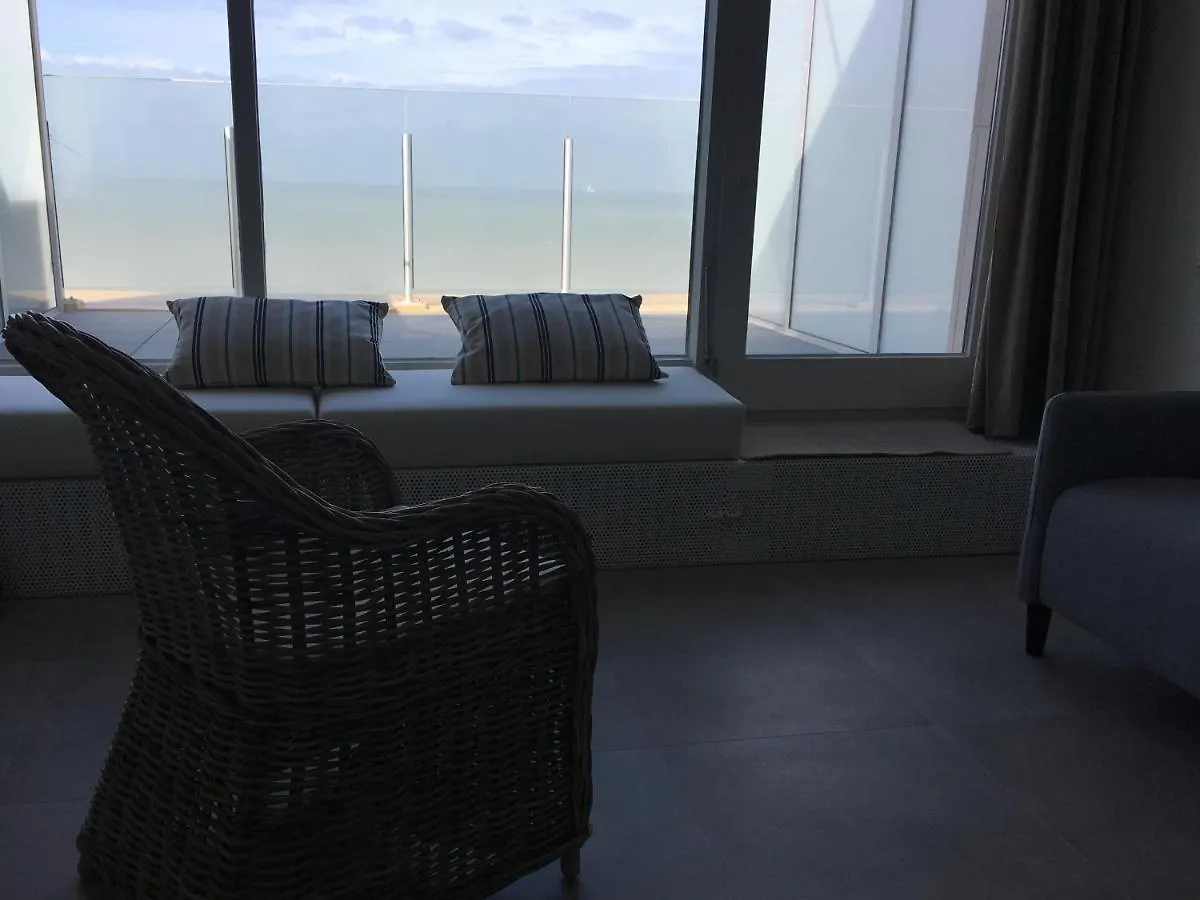 オステンドPenthouse Seafrontアパートメント アパート オステンド